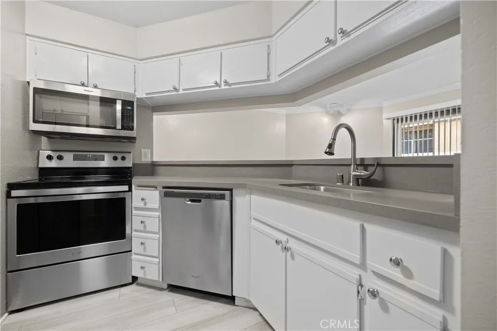 10655 Lemon Avenue 2703, Rancho Cucamonga, California 91737 home-pic-8